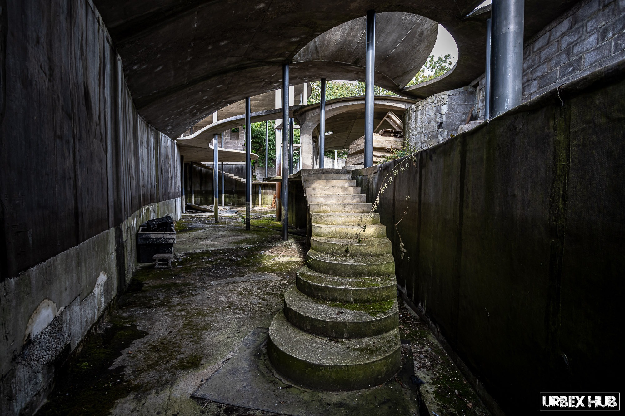 The Art Deco “Cult” House • Urbex Hub